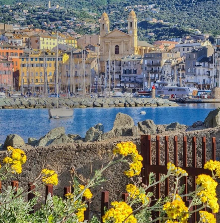 Pres Du Vieux Port Studio Terrasse Vue Degagee Eglise De Saint Jean Bastia  Buitenkant foto